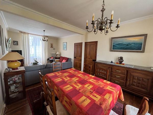 Maison de ville à vendre à Briec dans le Finistère (29510), ref : MAIS/1068   
Centre Ville