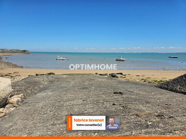 RARE !!! Maison de 230 M² DE SURFACE COMPRENANT UNE MAISON, UN GARAGE POUR BATEAU ET UN STUDIO sur RIVEDOUX PLAGE (17)