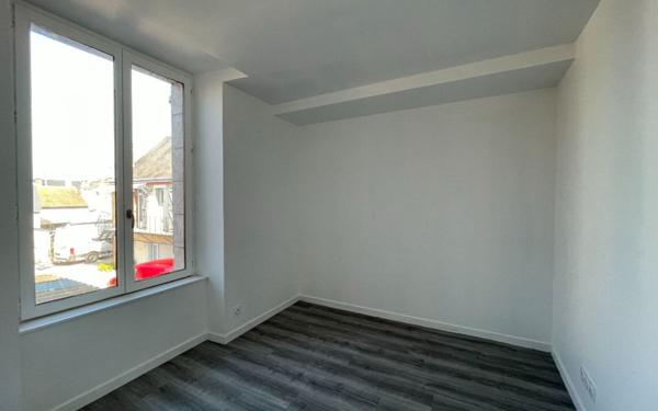 Appartement à louer    3 pièces •  La Ferté-Saint-Aubin