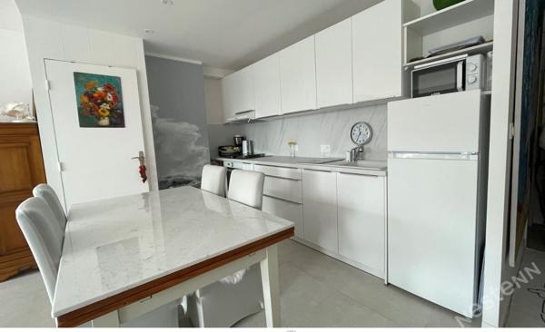 A vendre - appartement 2 pièces à Saint Philibert avec vue mer