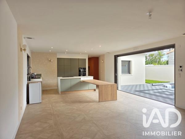 Maison à vendre 5 pièces 144 m² Montamisé