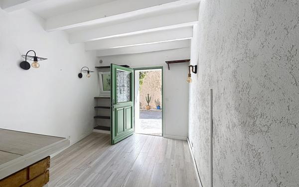 Maison à vendre    2 pièces •  Cagnes-sur-Mer