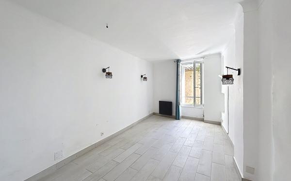 Maison à vendre    2 pièces •  Cagnes-sur-Mer