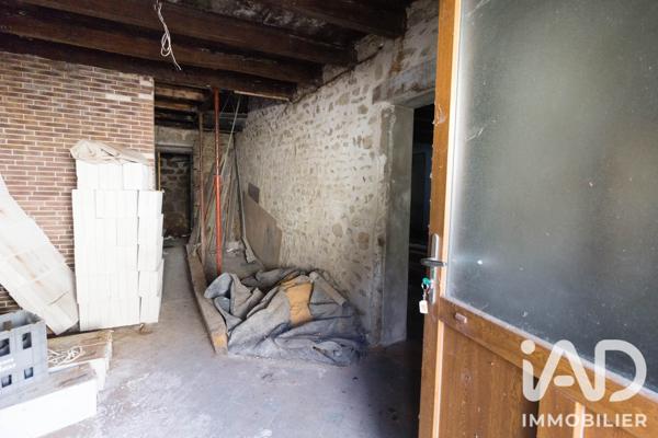 Maison à vendre 5 pièces 94 m² Saint-Moreil