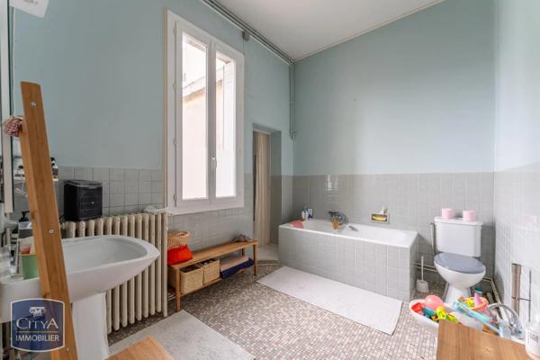 Maison à vendre 6 pièces 155m² Bordeaux (33800)