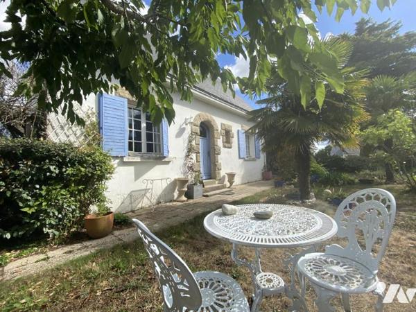 MAISON A DEUX PAS DES REMPARTS- T4 AVEC JARDIN