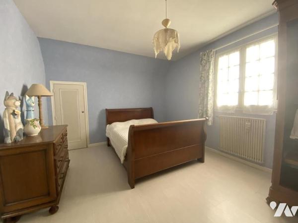 MAISON A DEUX PAS DES REMPARTS- T4 AVEC JARDIN