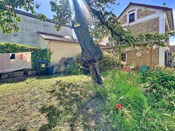 Maison meulière avec jardin sud & garage — RER D à pied !