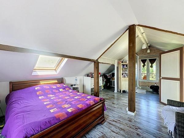 Maison meulière avec jardin sud & garage — RER D à pied !