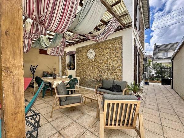 Maison meulière avec jardin sud & garage — RER D à pied !