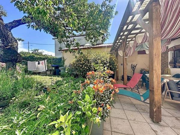 Maison meulière avec jardin sud & garage — RER D à pied !