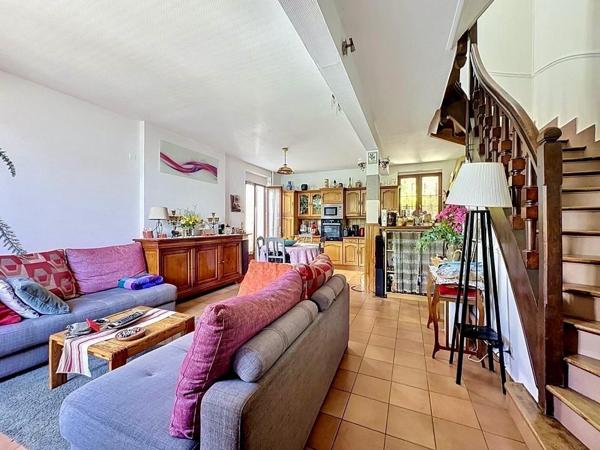 Maison meulière avec jardin sud & garage — RER D à pied !