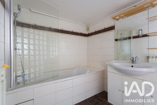 Appartement à vendre 2 pièces 56,53 m² Courbevoie