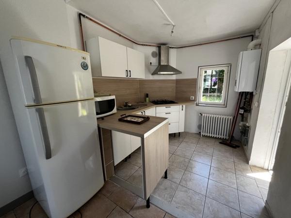 Appartement à louer 740 € CC Bourges 2 p 48 m² DPE D