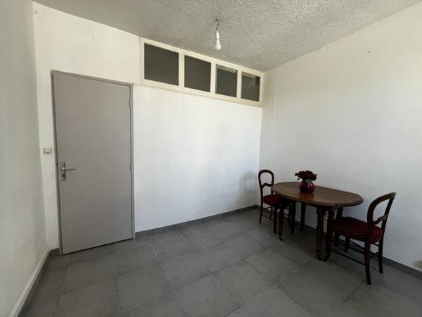 Appartement à louer 740 € CC Bourges 2 p 48 m² DPE D
