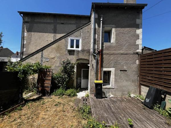 Appartement à louer 740 € CC Bourges 2 p 48 m² DPE D