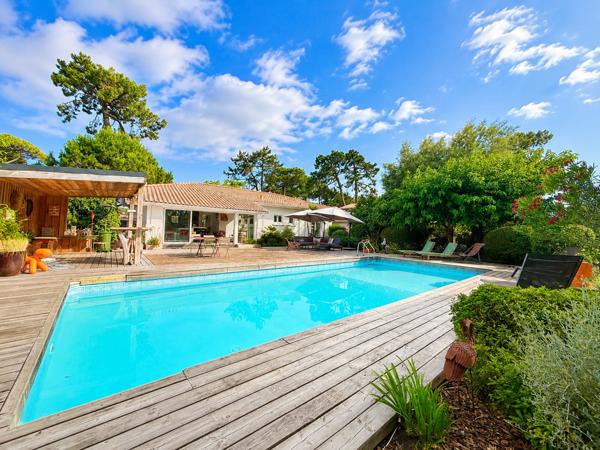 Grande villa de plain-pied avec piscine plein sud entre les Abatilles et le Pyla-Sur-Mer