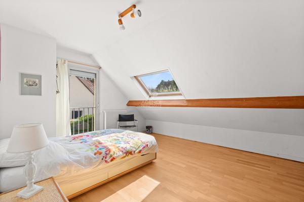 Maison Saint Germain En Laye 7 pièces 185 m2 €1 352 000 ** - Référence 17859