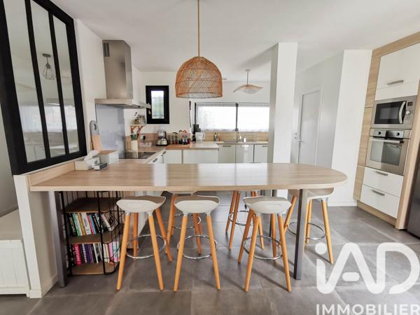 Maison à vendre 6 pièces 165 m² Saint-Xandre