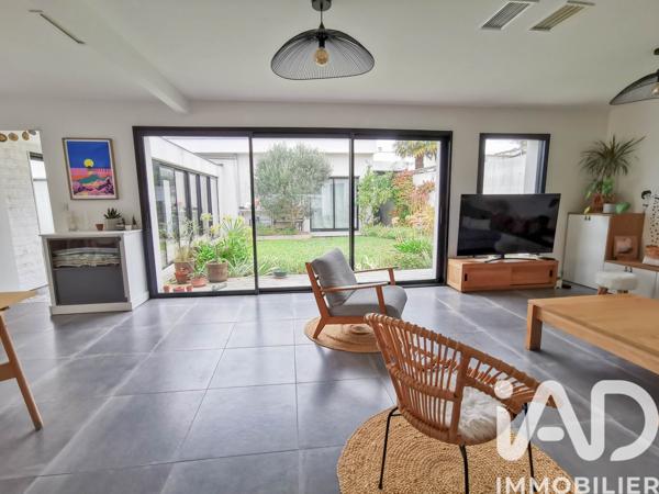 Maison à vendre 6 pièces 165 m² Saint-Xandre