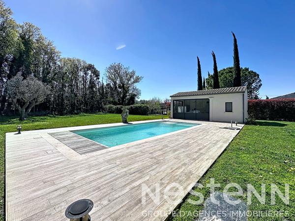 Maison familiale avec piscine et solarium à vendre à Saint-Martin-de-Crau ? Caphan, sans vis-à-vis