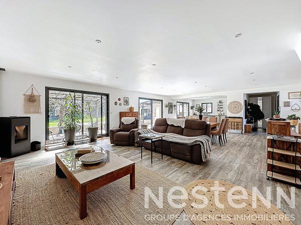 Maison familiale avec piscine et solarium à vendre à Saint-Martin-de-Crau ? Caphan, sans vis-à-vis