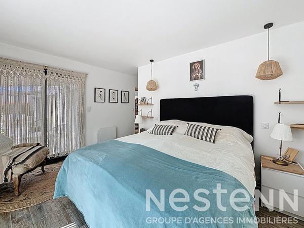 Maison familiale avec piscine et solarium à vendre à Saint-Martin-de-Crau ? Caphan, sans vis-à-vis