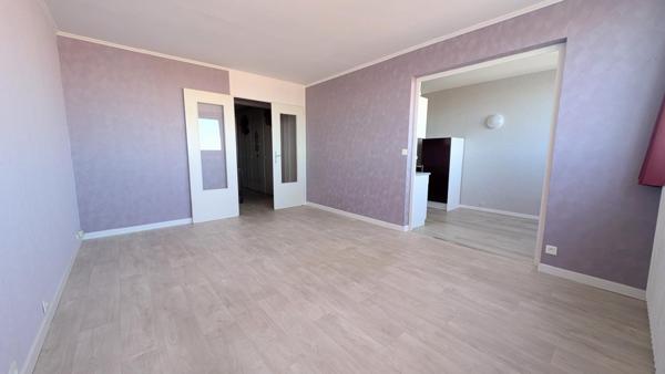 Appartement à ROUBAIX, 59100 - 3 pièces 75m²