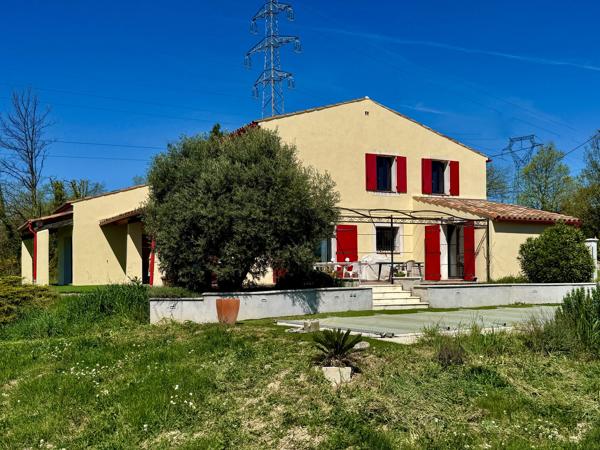 Belle villa d'Architecte - de nouveau à la vente