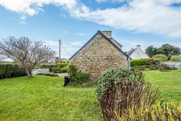 Plouguerneau (29880) Pascal Autret vous présente cette maison en pierre de 150m² située à Plouguerneau