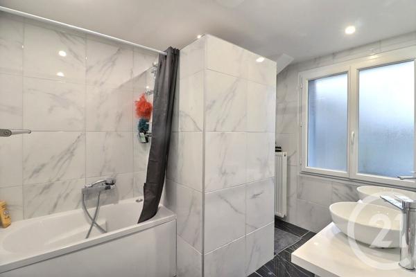 Maison à vendre  6 pièces - 130 m2 COUBRON - 93