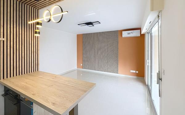 Appartement à vendre    3 pièces • 53 m2 Fréjus