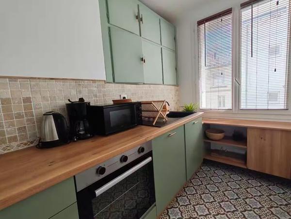 APPARTEMENT T3 MEUBLE AU CENTRE VILLE-LA2347