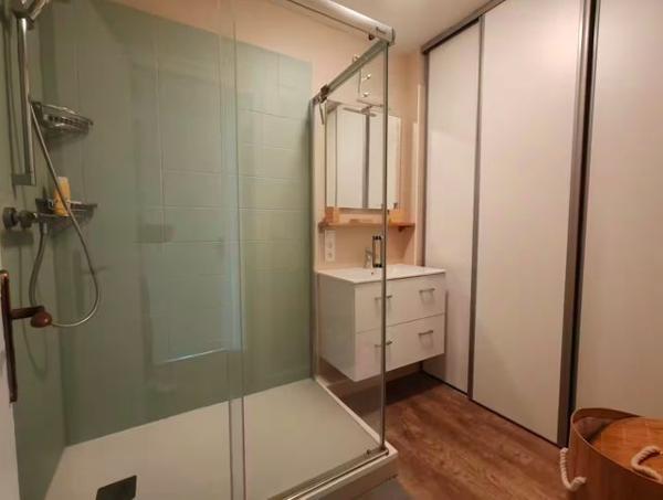 APPARTEMENT T3 MEUBLE AU CENTRE VILLE-LA2347