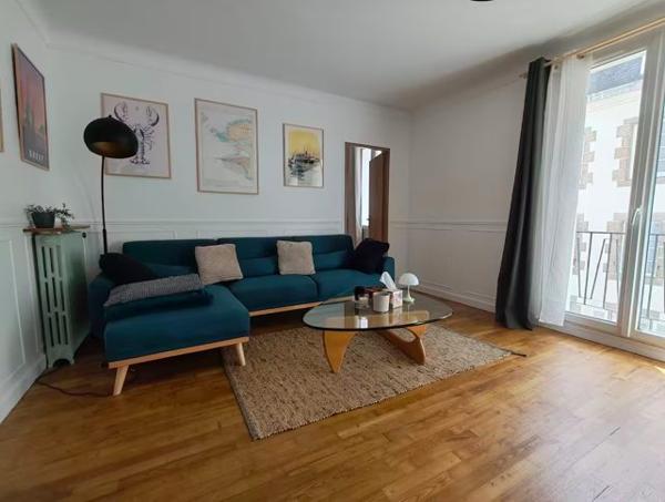 APPARTEMENT T3 MEUBLE AU CENTRE VILLE-LA2347