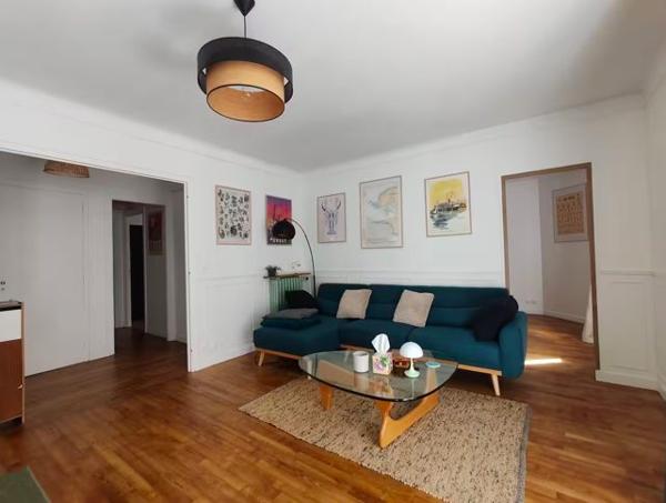 APPARTEMENT T3 MEUBLE AU CENTRE VILLE-LA2347