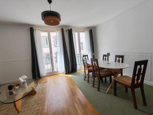 APPARTEMENT T3 MEUBLE AU CENTRE VILLE-LA2347