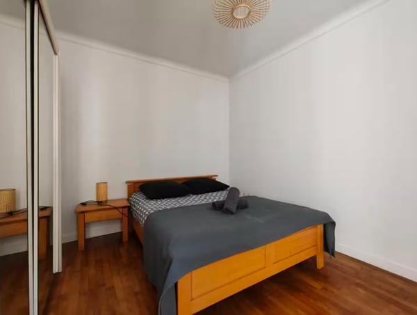 APPARTEMENT T3 MEUBLE AU CENTRE VILLE-LA2347