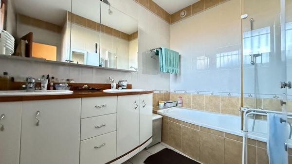 Maison La Roche Sur Yon 7 pièce(s)