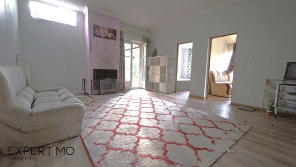 Sainte-Geneviève-des-Bois (91700) À VENDRE Sainte-Geneviève-des-Bois (91700) – Maison de plain-pied à rénover avec jardin et stationnement