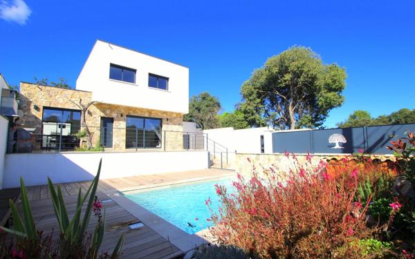 Maison à vendre    5 pièces •  Aubais