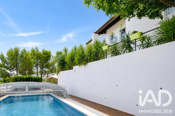 Maison à vendre 7 pièces 275 m² Carnoux-en-Provence