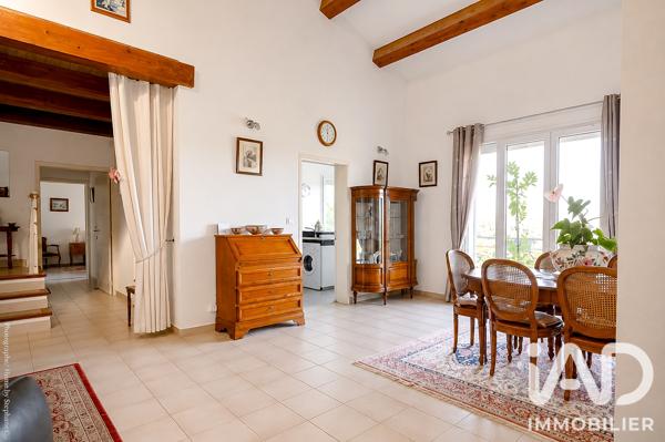 Maison à vendre 7 pièces 275 m² Carnoux-en-Provence