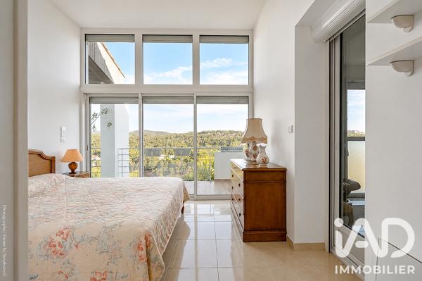 Maison à vendre 7 pièces 275 m² Carnoux-en-Provence