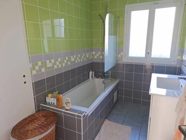 Vente                                                      Maison
                        
                     7 pièces                      140 m2                     à Saint-Herblain