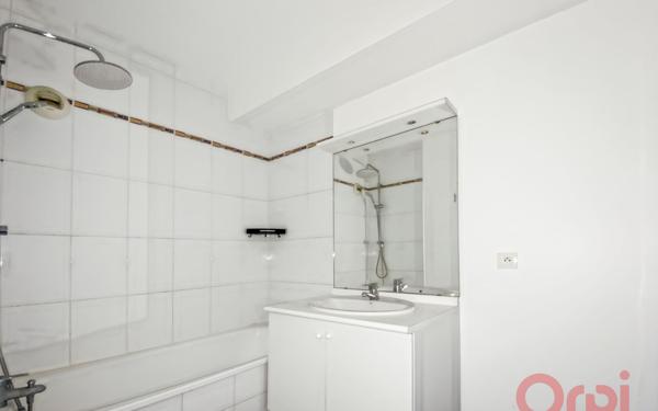 Appartement à vendre    2 pièces • 39,42 m2 Pantin