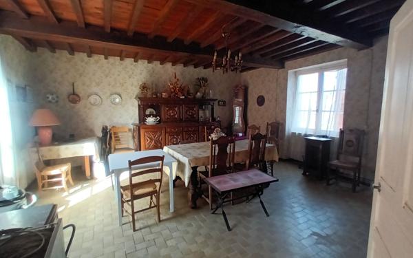 Maison à vendre    4 pièces •  Arbus