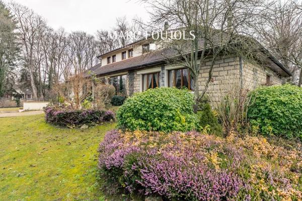 Maison Lamorlaye 8 pièces 435 m2