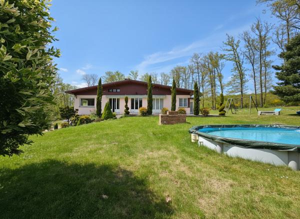 Maison d'architecte sur domaine "forestier" à Dourdan / 6 pièces / 140 m2 habitable (210 m² utile)