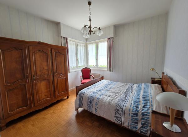 Maison d'architecte sur domaine "forestier" à Dourdan / 6 pièces / 140 m2 habitable (210 m² utile)